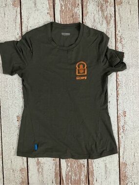 Janji Grey Short Sleeve Tee with Orange Logo